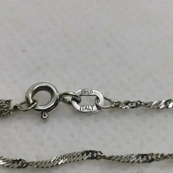 1.0tcw  10k heart necklace - Picture 4 of 4